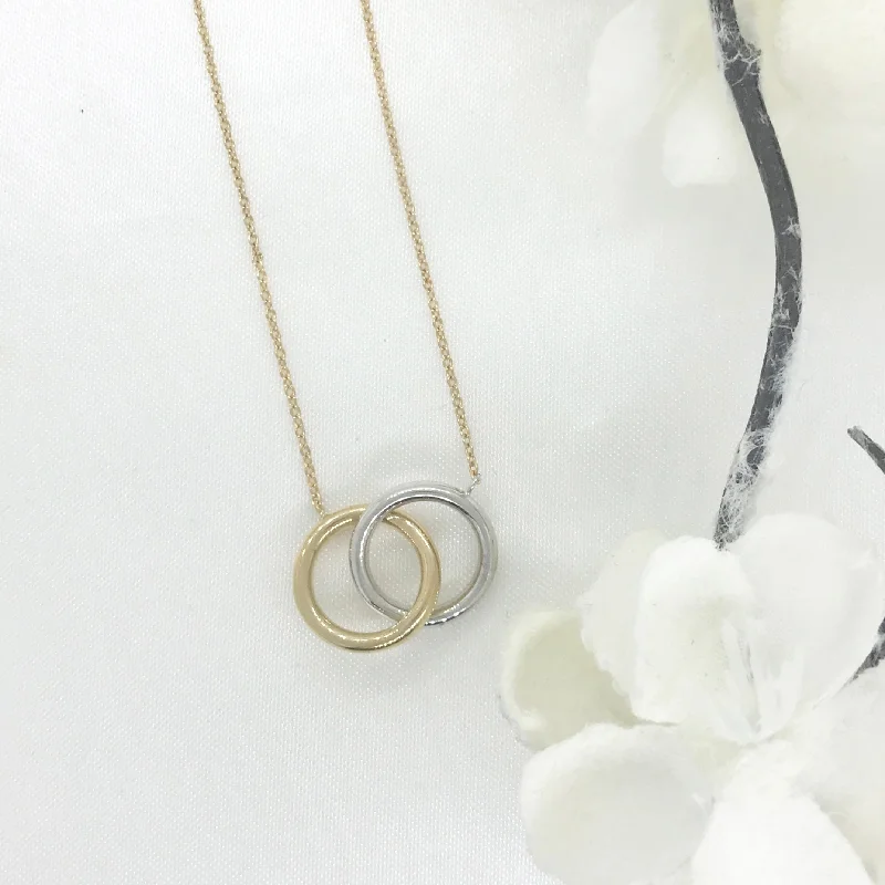 stackable pendant necklaces for women -10K Gold Interlocking Circle Necklace