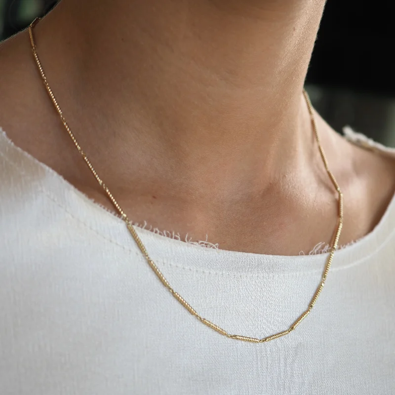 sun and moon necklaces for women -JULES TWIST BAR Chain Necklace