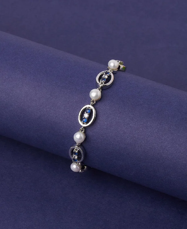 stylish silver bracelets for women -Fashionable Stone Studded Pearl Bracelet